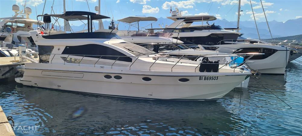 BoatPhoto.coverAlt