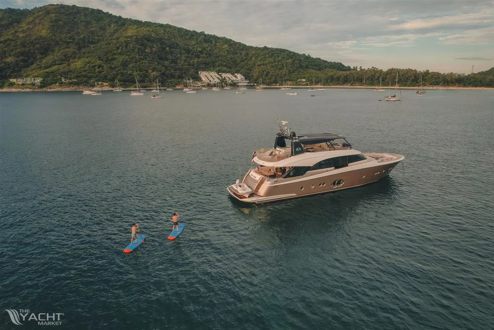 BoatPhoto.alt