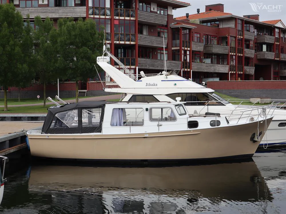 BoatPhoto.coverAlt