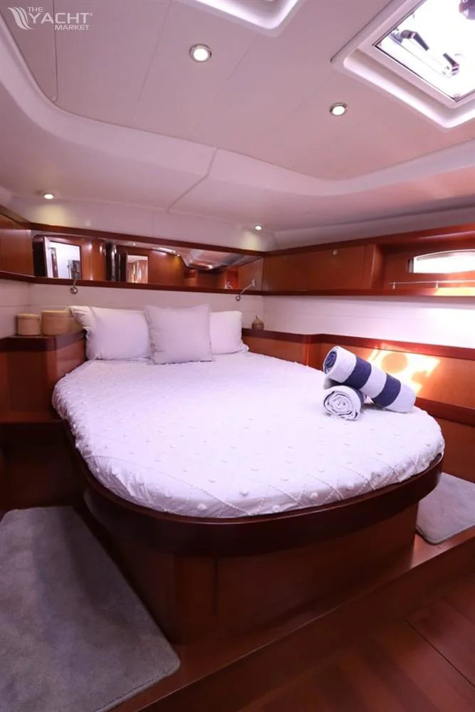 2011 BENETEAU Oceanis 54 for sale in Almerimar, Spain, photo 5 of 5