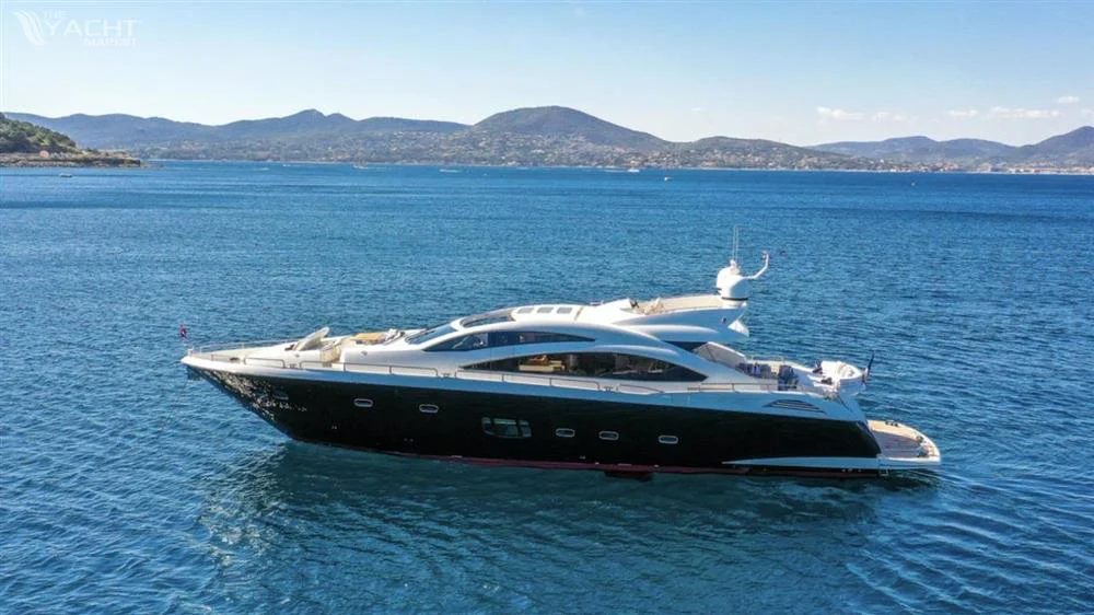 BoatPhoto.coverAlt