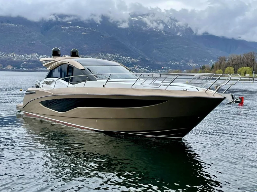 BoatPhoto.coverAlt