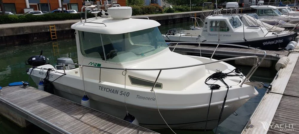 BoatPhoto.alt