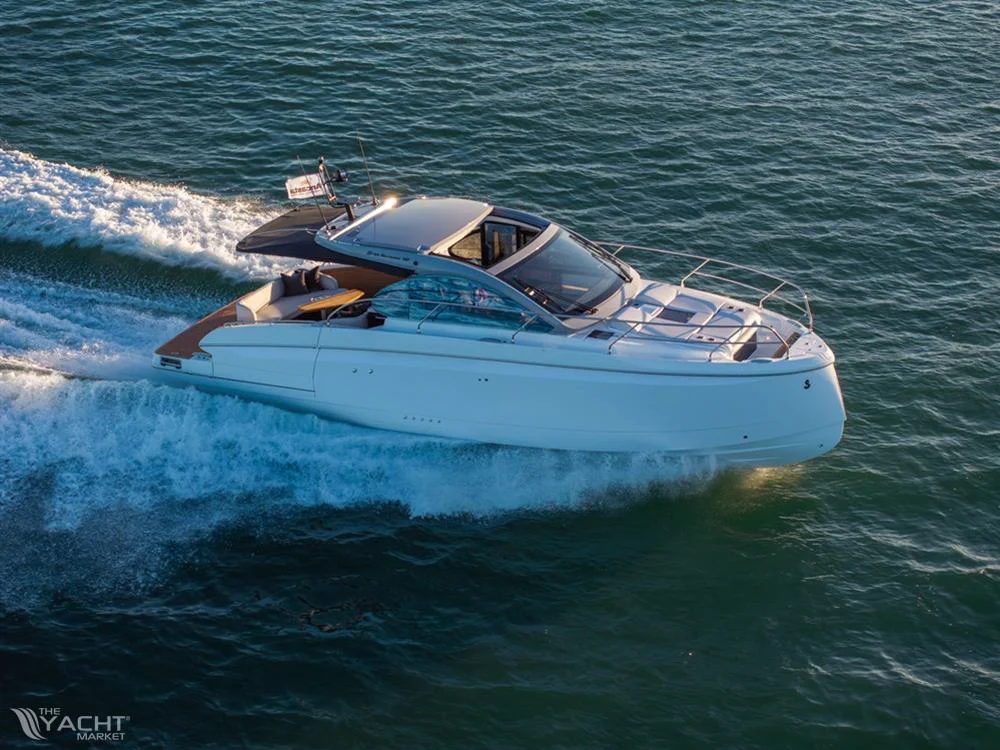 BoatPhoto.coverAlt