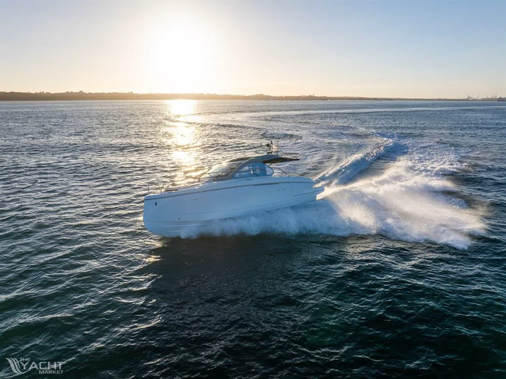 2027 BENETEAU Gran Turismo 40 for sale in United Kingdom, photo 2 of 5