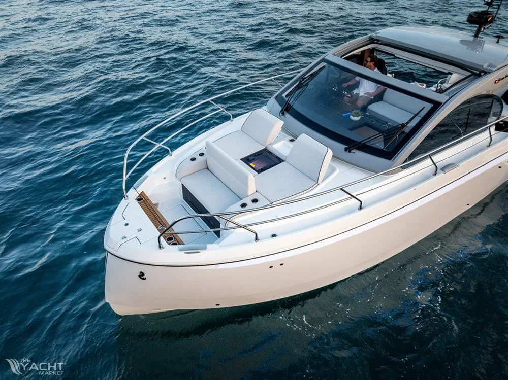 2027 BENETEAU Gran Turismo 40 for sale in United Kingdom, photo 4 of 5