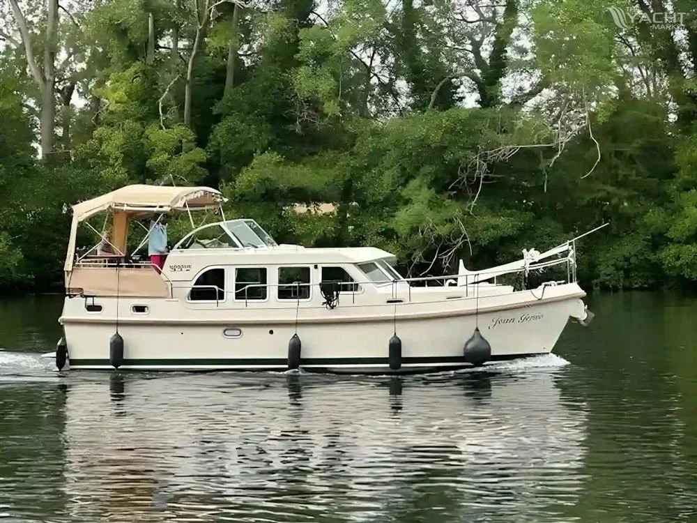 BoatPhoto.alt