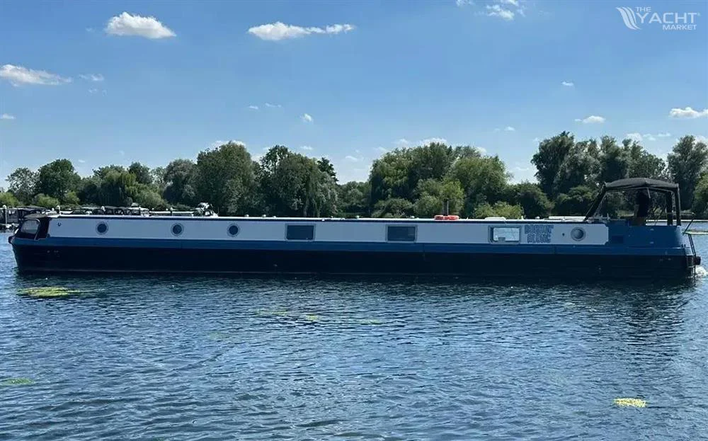 BoatPhoto.coverAlt