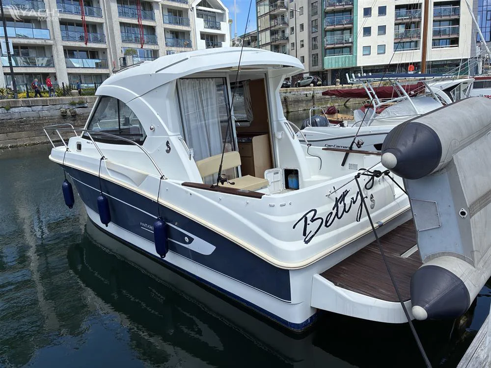 BoatPhoto.coverAlt