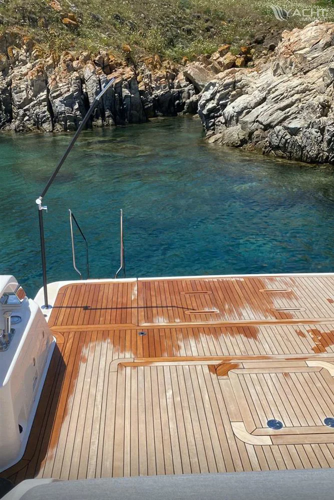 BoatPhoto.alt