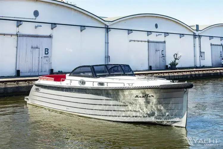 BoatPhoto.alt