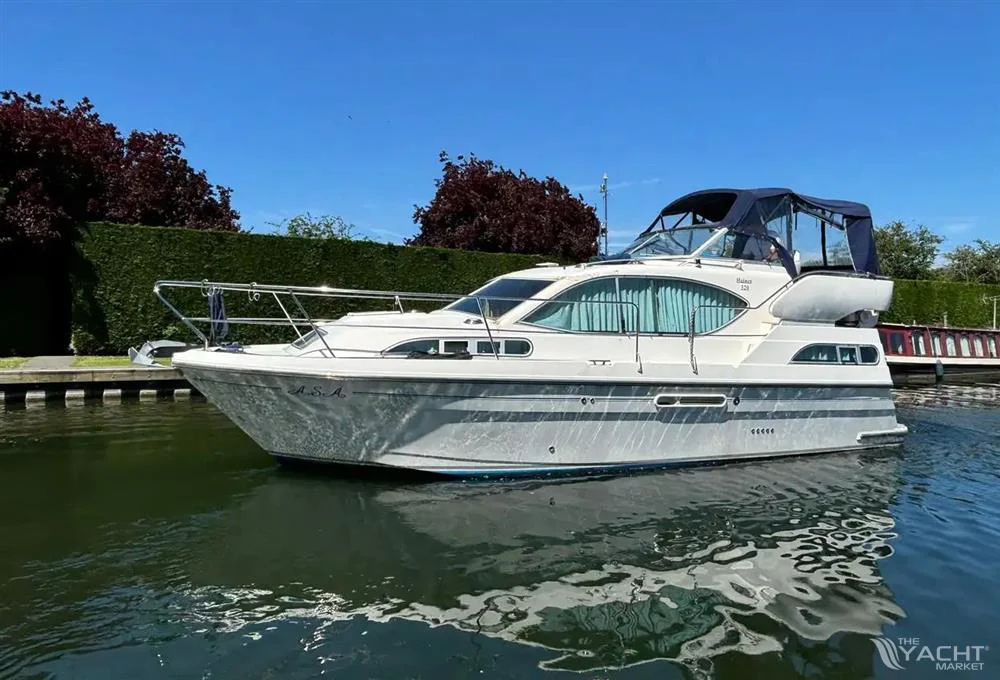 BoatPhoto.alt
