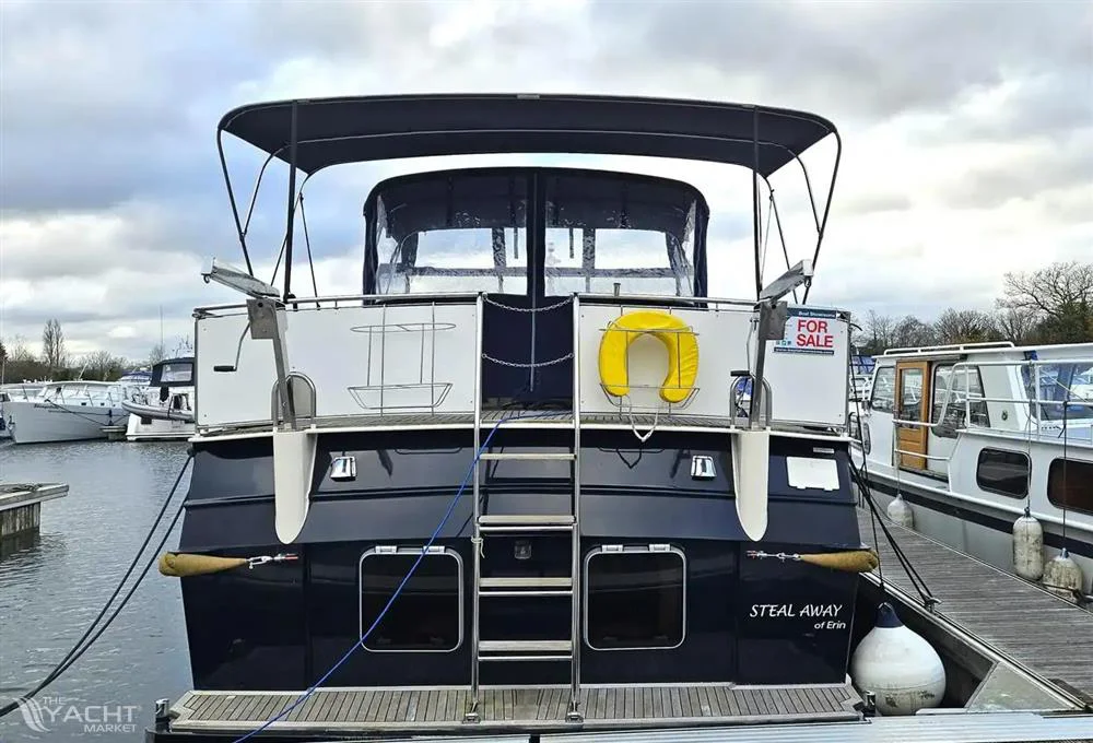 BoatPhoto.alt