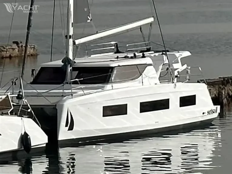 BoatPhoto.coverAlt