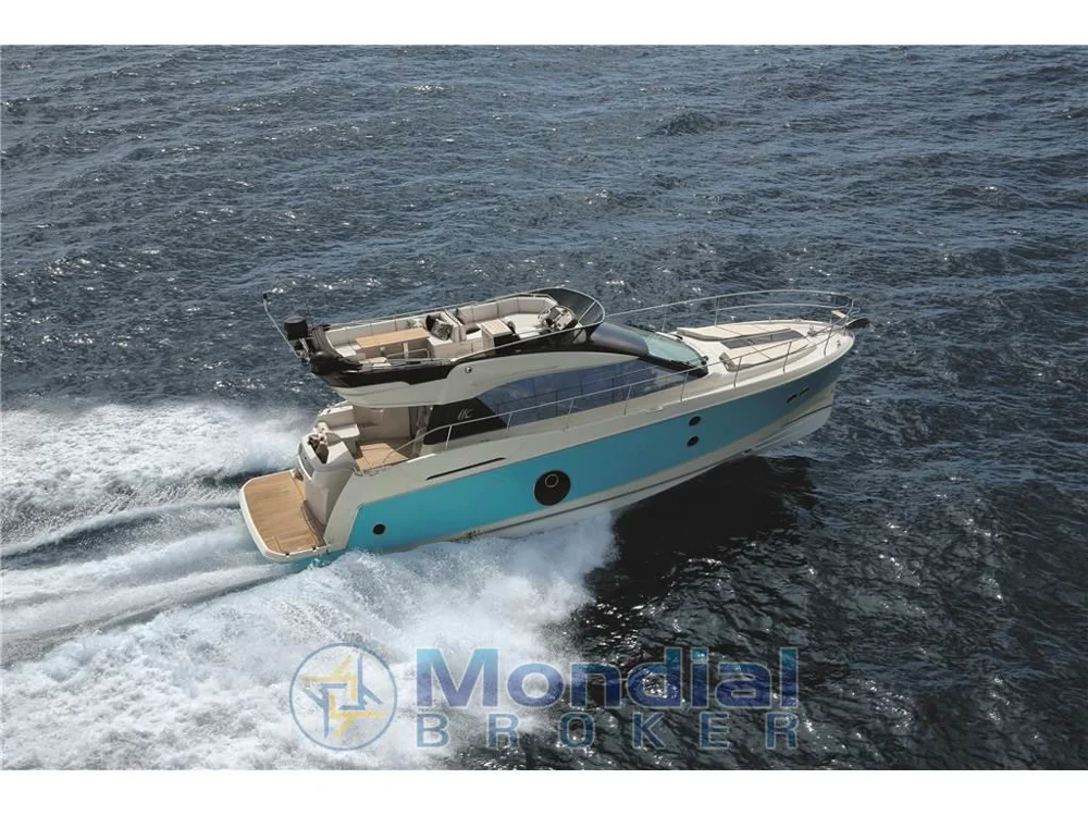 BoatPhoto.coverAlt
