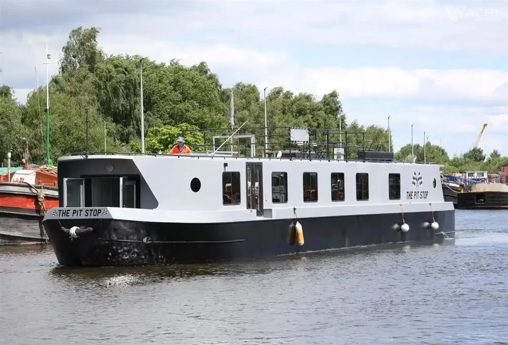 BoatPhoto.coverAlt