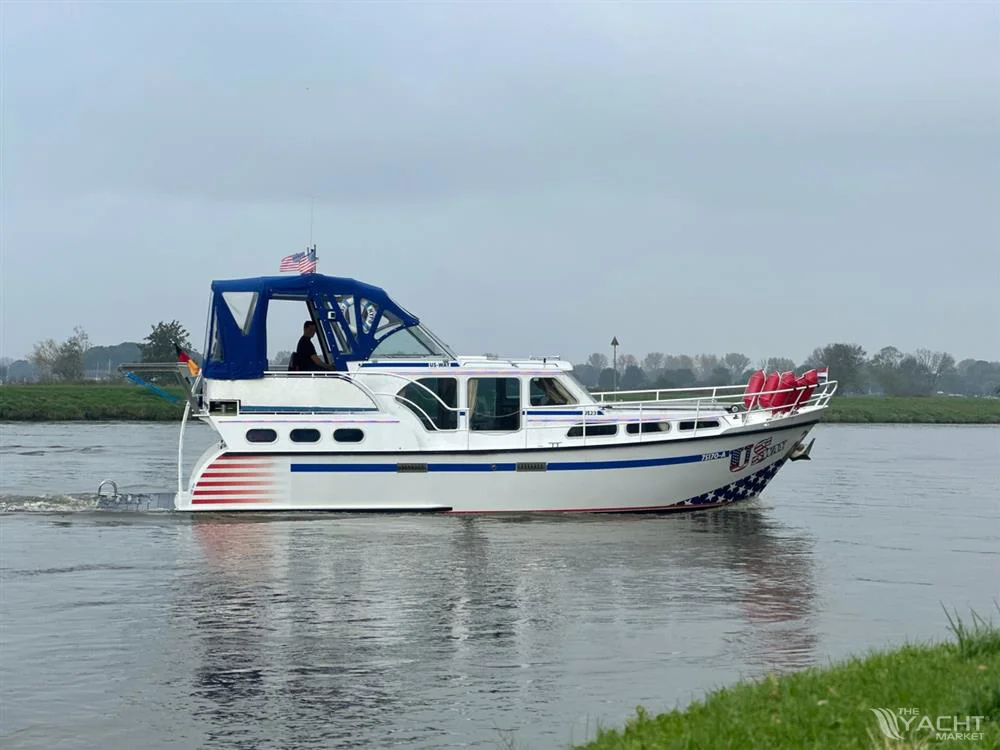 BoatPhoto.coverAlt