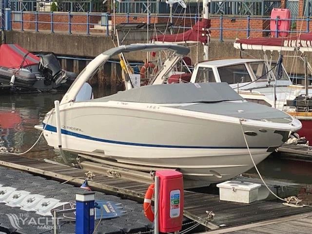 BoatPhoto.alt