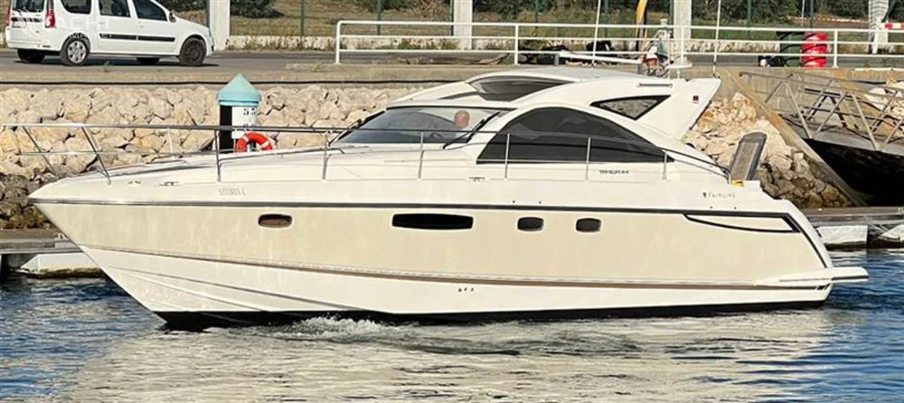 BoatPhoto.coverAlt