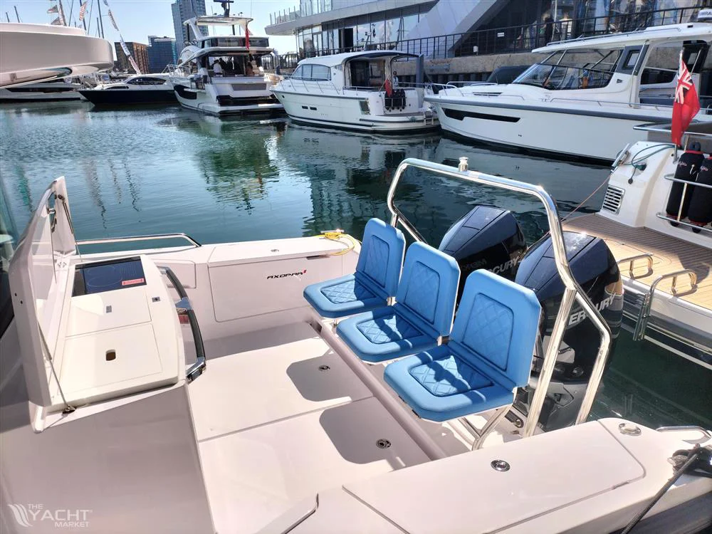 BoatPhoto.alt