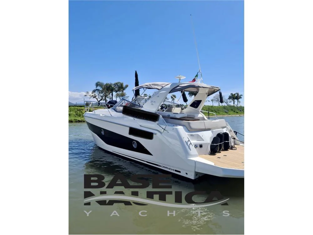 BoatPhoto.coverAlt