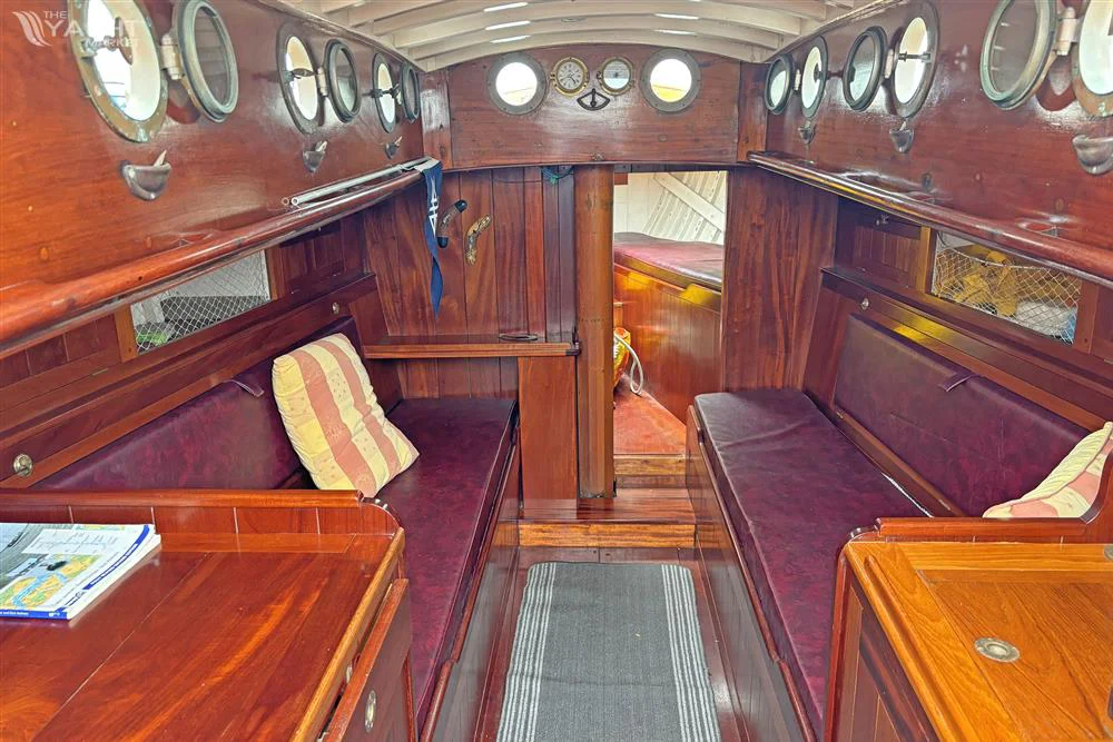 BoatPhoto.alt