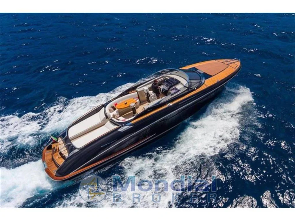 BoatPhoto.coverAlt