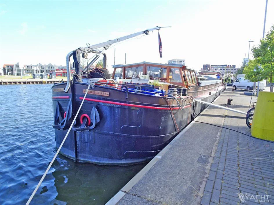 BoatPhoto.alt
