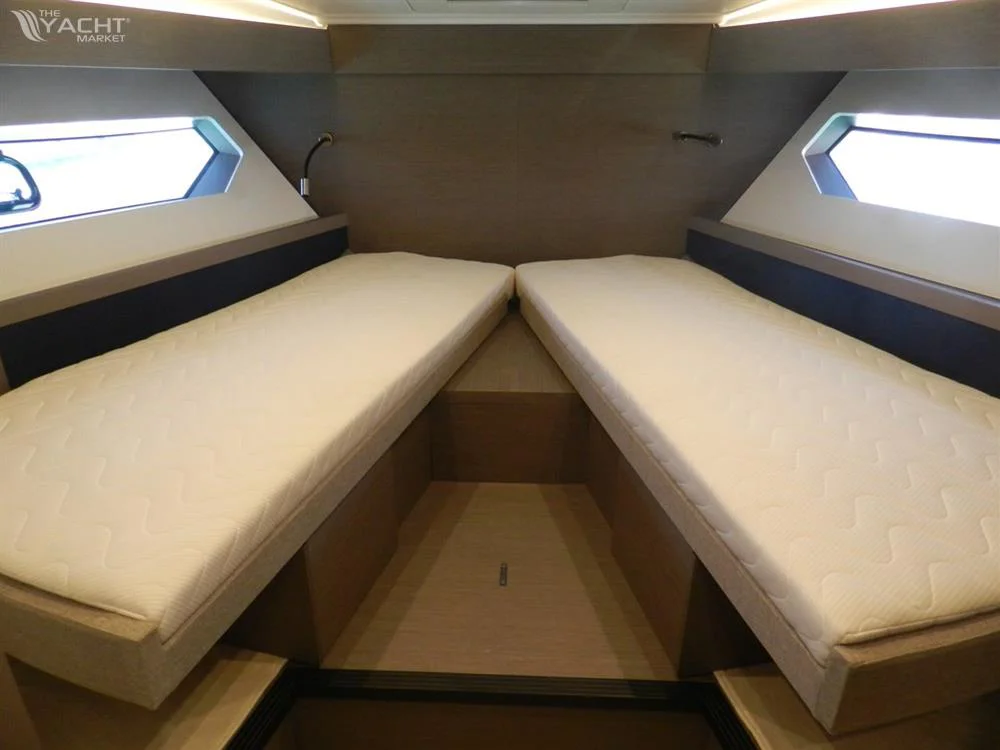 2021 BENETEAU Gran Turismo 45 for sale in France, photo 5 of 5