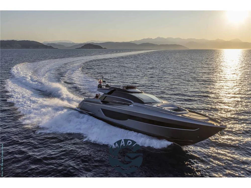 BoatPhoto.coverAlt