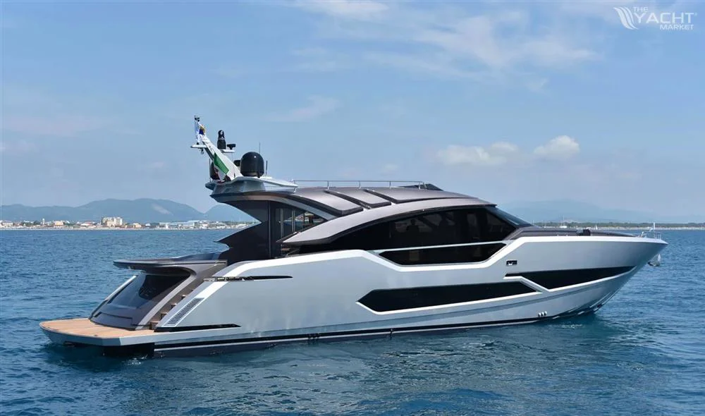 BoatPhoto.alt