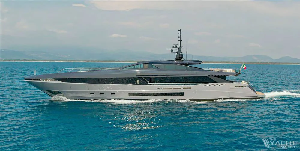 2021 Overmarine Mangusta GranSport 45 for sale in Pisa, Italy, photo 2 of 5