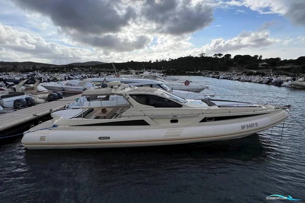BoatPhoto.coverAlt