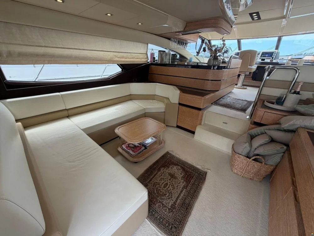 BoatPhoto.coverAlt