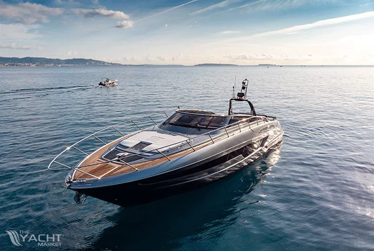 BoatPhoto.coverAlt