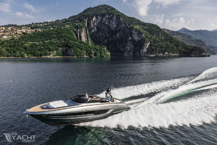 BoatPhoto.alt