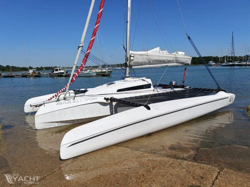 BoatPhoto.coverAlt