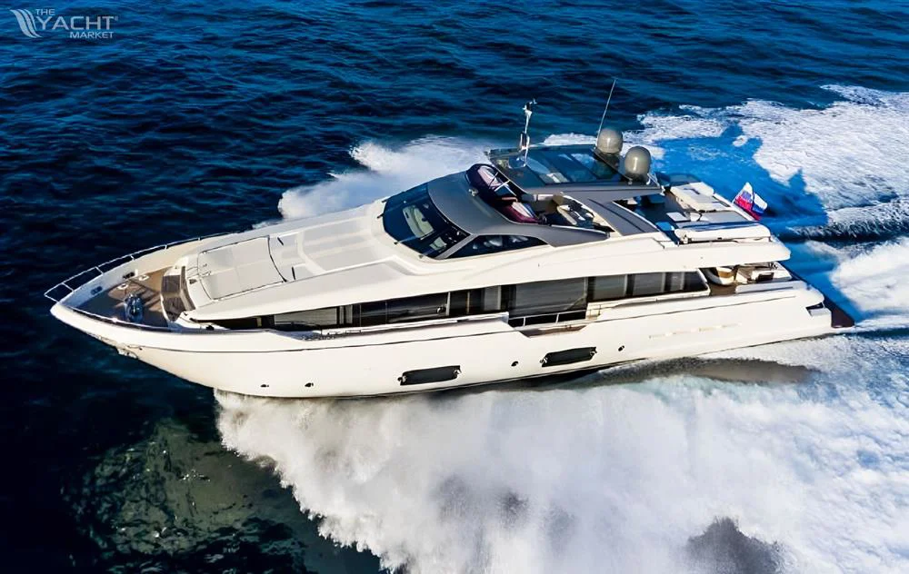 BoatPhoto.coverAlt