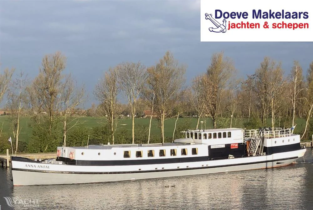 BoatPhoto.coverAlt