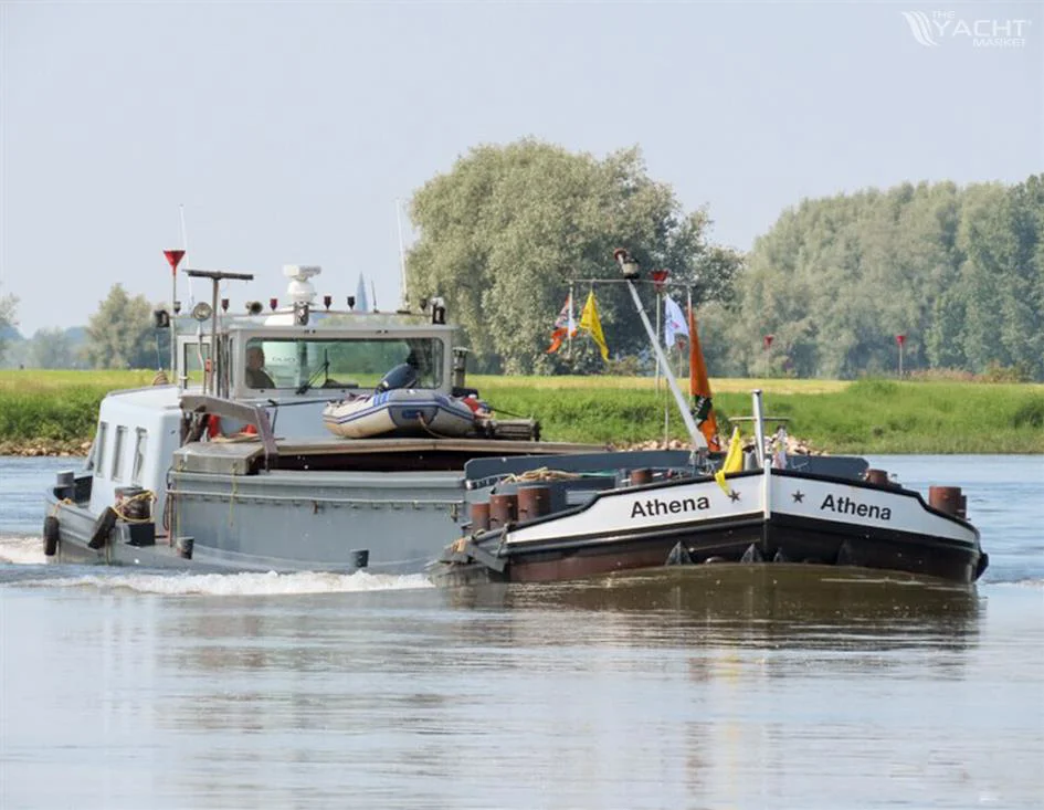 BoatPhoto.alt