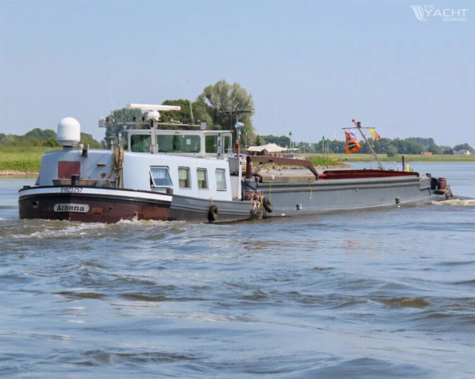 BoatPhoto.alt