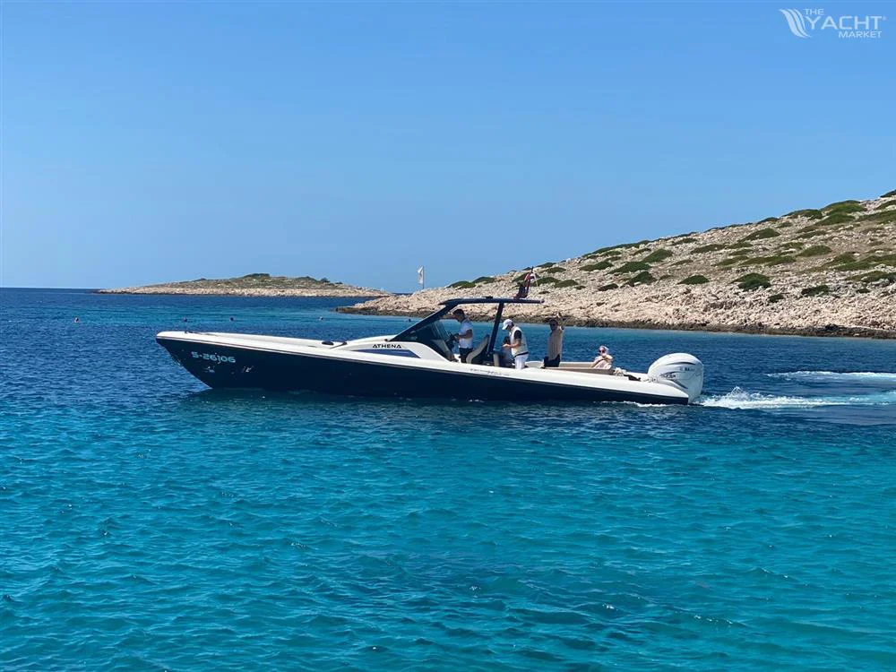BoatPhoto.coverAlt