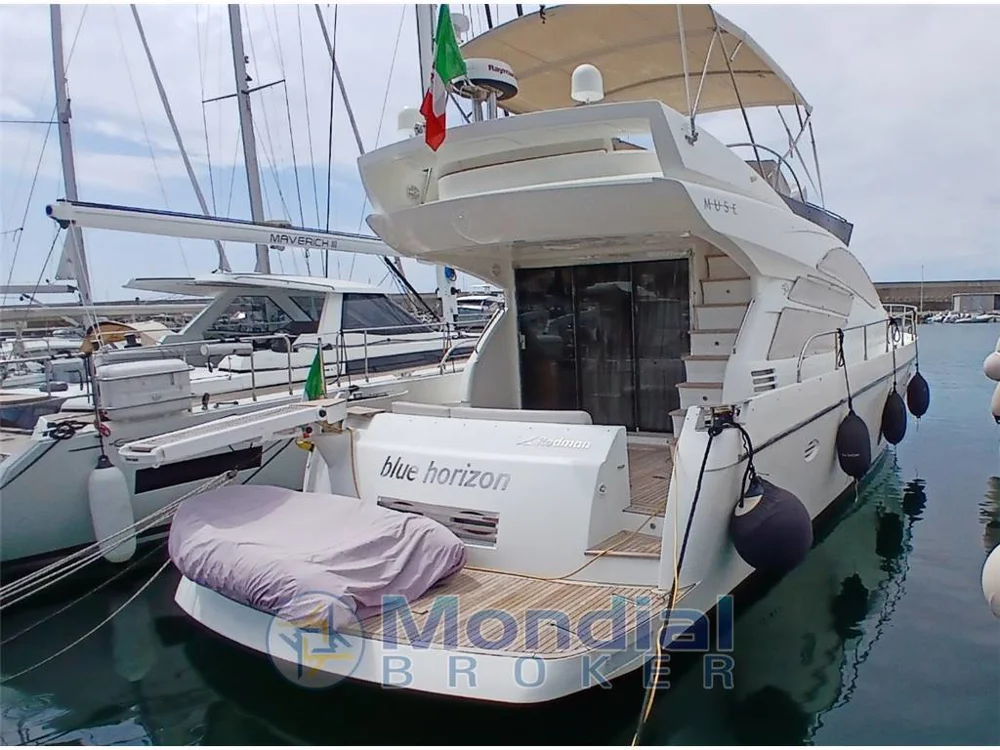 BoatPhoto.coverAlt