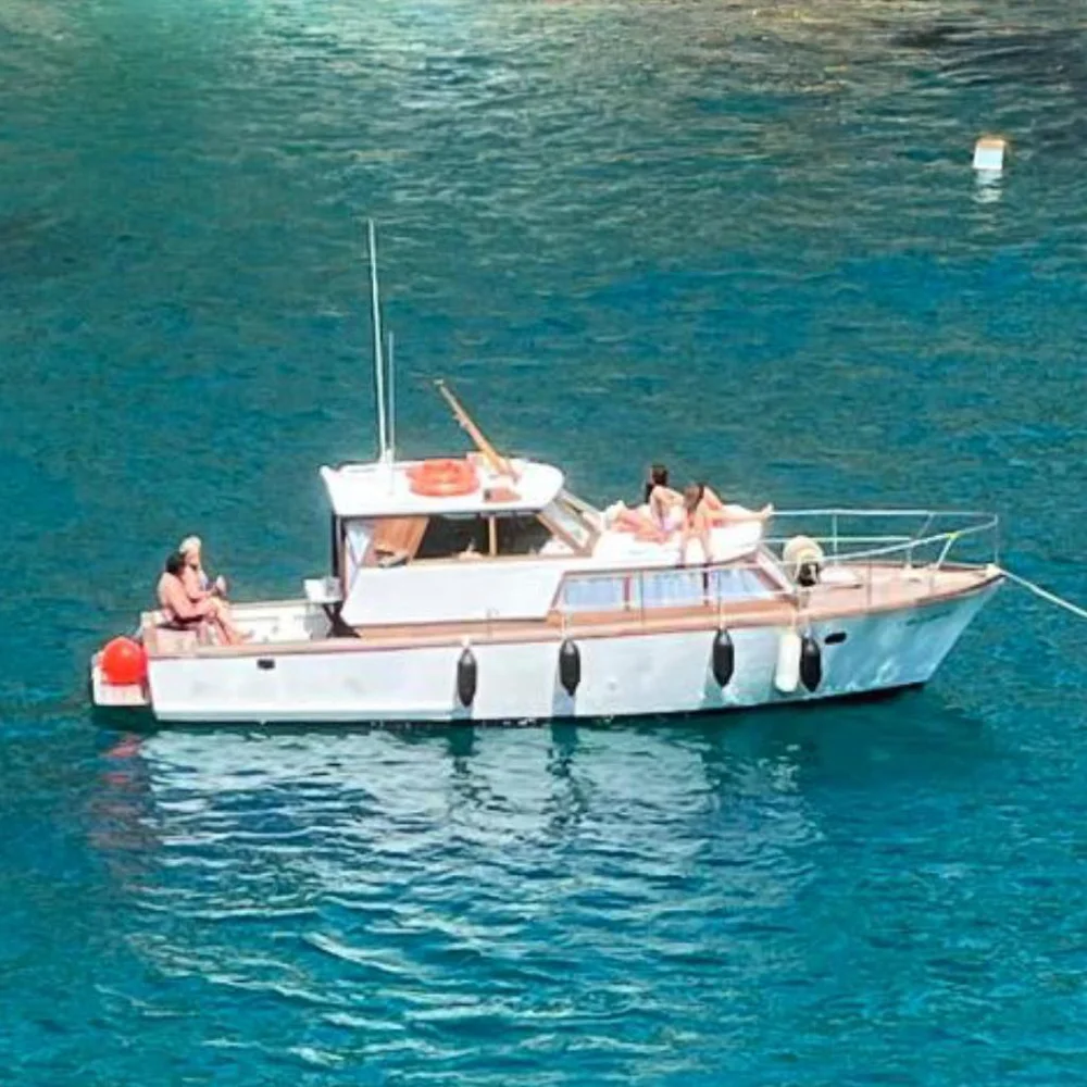 BoatPhoto.alt