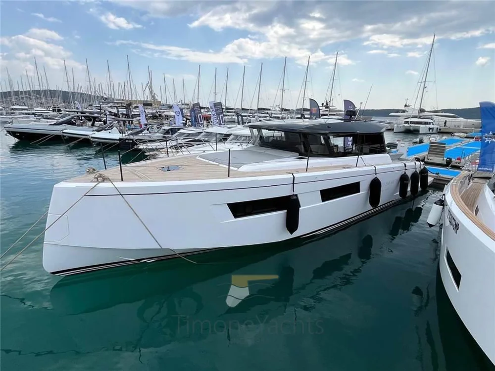 BoatPhoto.coverAlt