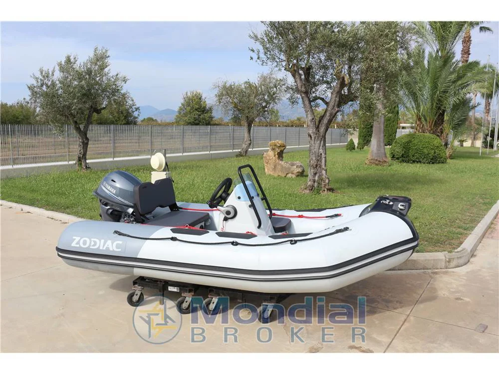 BoatPhoto.coverAlt