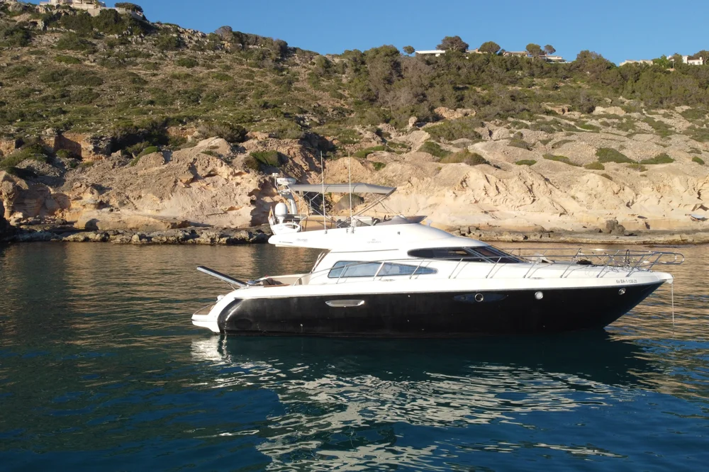 BoatPhoto.coverAlt