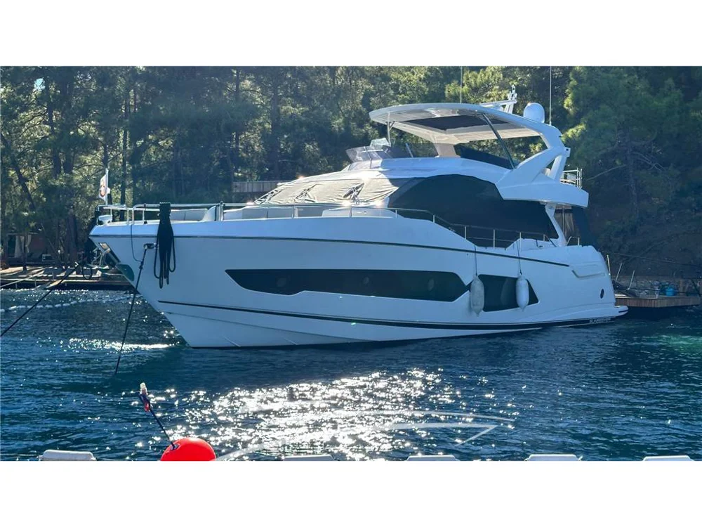 BoatPhoto.coverAlt