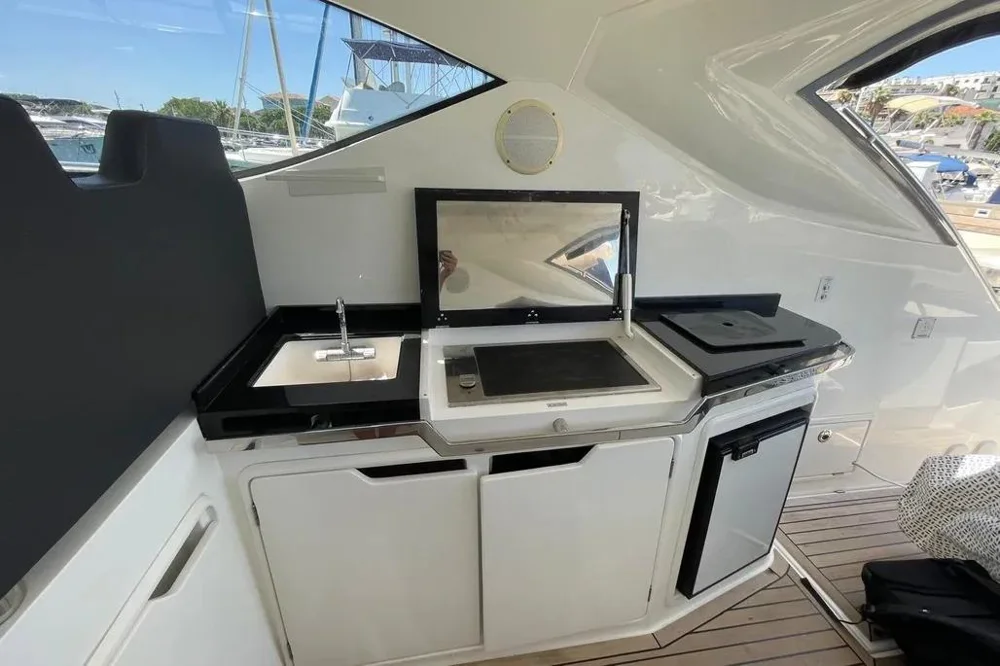 BoatPhoto.coverAlt