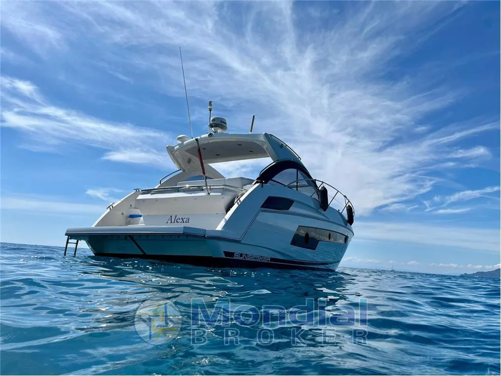 2013 SUNSEEKER Portofino 40 for sale in Chiavari, Italy, photo 2 of 5